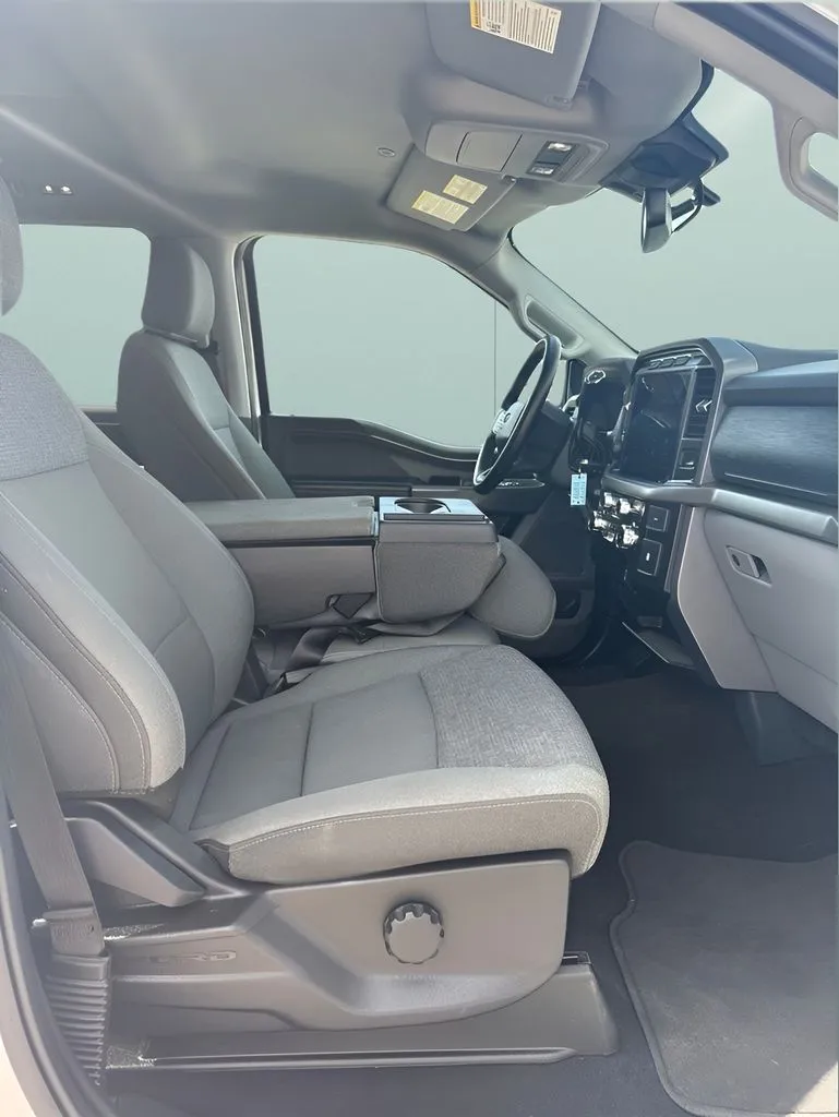 2024 Ford F-150 XLT - Photo 17
