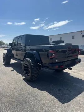 More photos of 2021 Jeep Gladiator Rubicon at 4M Autoplex - Industrial Blvd, TX