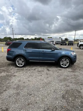 Photos of 2018 Ford Explorer XLT for sale in Abilene, TX at 4M Autoplex - Industrial Blvd