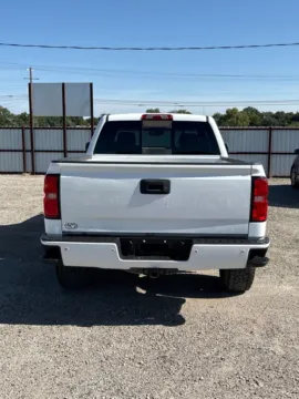 More photos of 2018 Chevrolet Silverado 1500 LT at 4M Autoplex - Industrial Blvd, TX