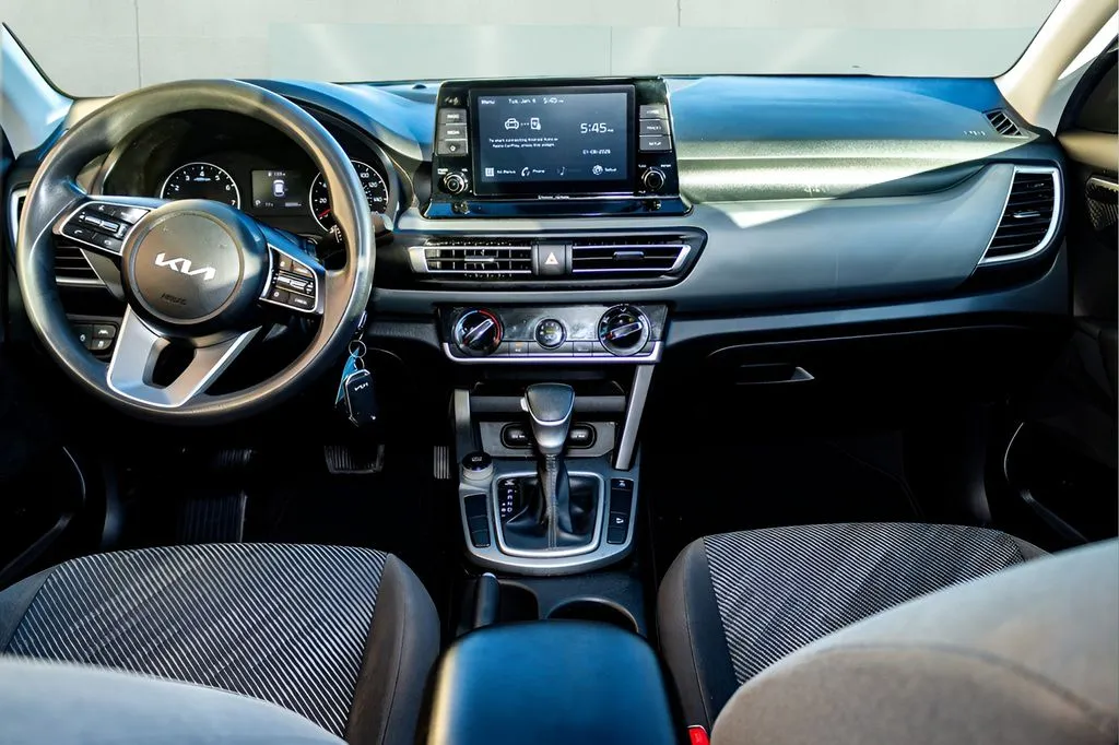 Kia Seltos photo 10