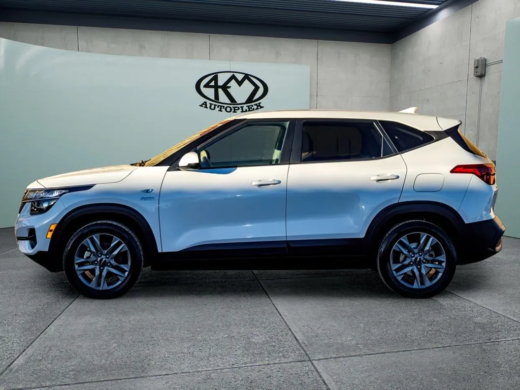 Kia Seltos photo 6