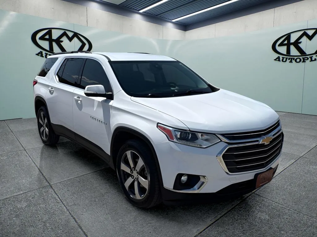 White 2021 Chevrolet Traverse LT Leather for sale in Abilene, TX