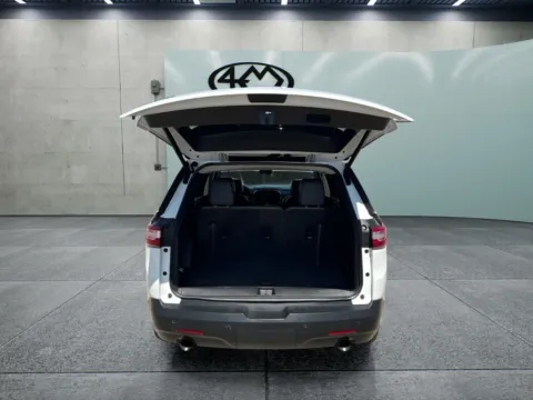 More photos of 2021 Chevrolet Traverse LT Leather at 4M Autoplex - Industrial Blvd, TX