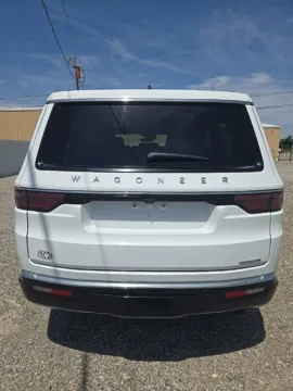 More photos of 2024 Jeep Wagoneer Series II at 4M Autoplex - Industrial Blvd, TX