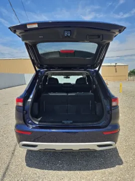 More photos of 2024 Mitsubishi Outlander SE at 4M Autoplex - Industrial Blvd, TX