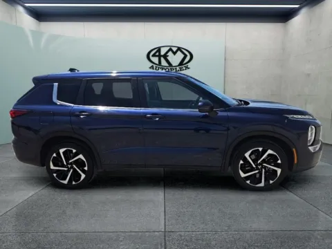 Photos of 2024 Mitsubishi Outlander SE for sale in Abilene, TX at 4M Autoplex - Industrial Blvd