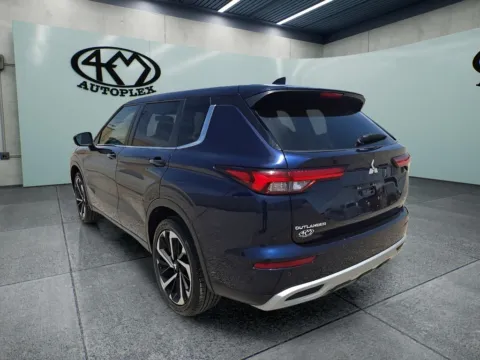 More photos of 2024 Mitsubishi Outlander SE at 4M Autoplex - Industrial Blvd, TX