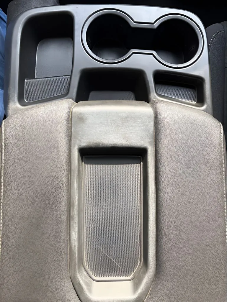 Chevrolet Silverado photo 27