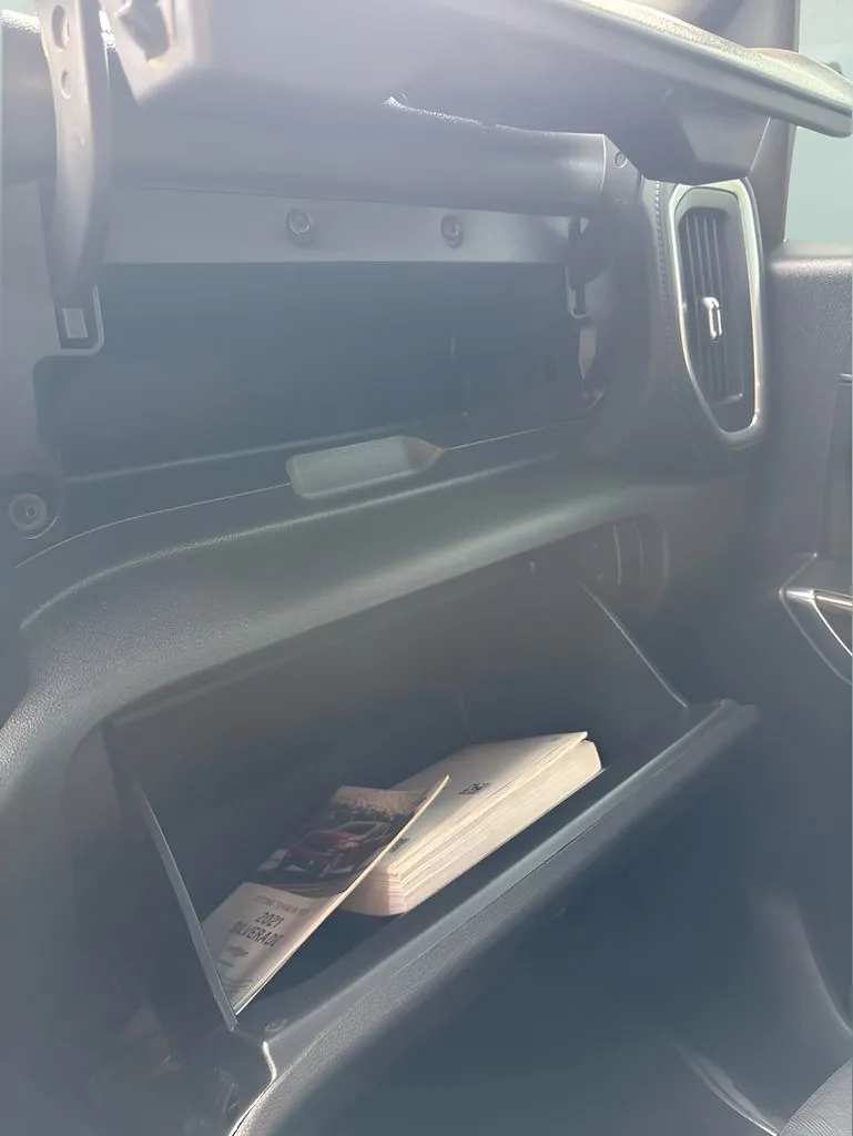 Chevrolet Silverado photo 29