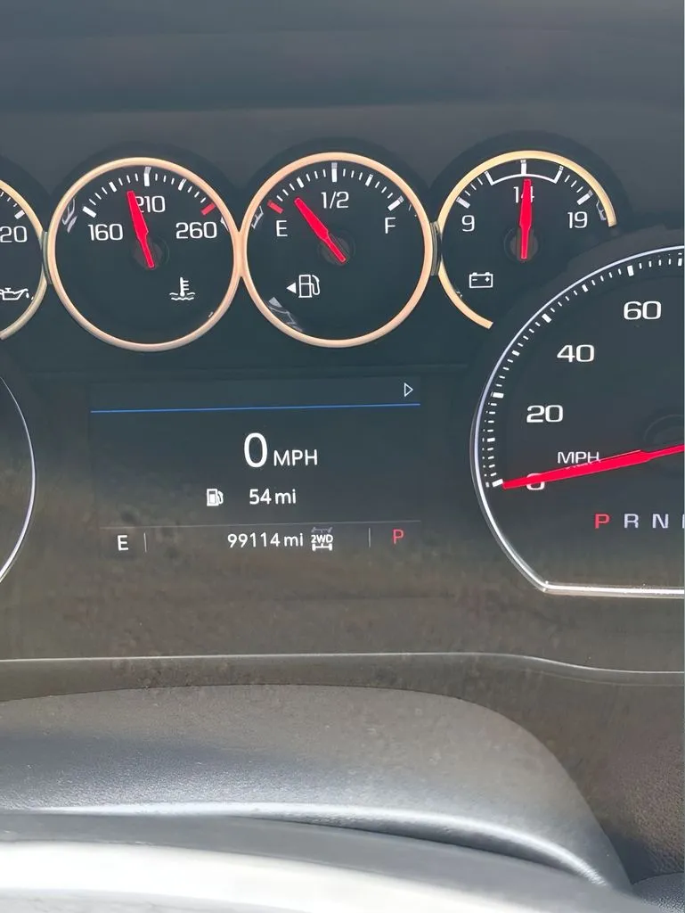 Chevrolet Silverado photo 25