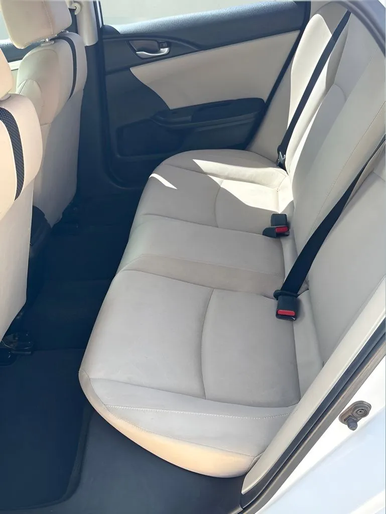 Honda Civic photo 15