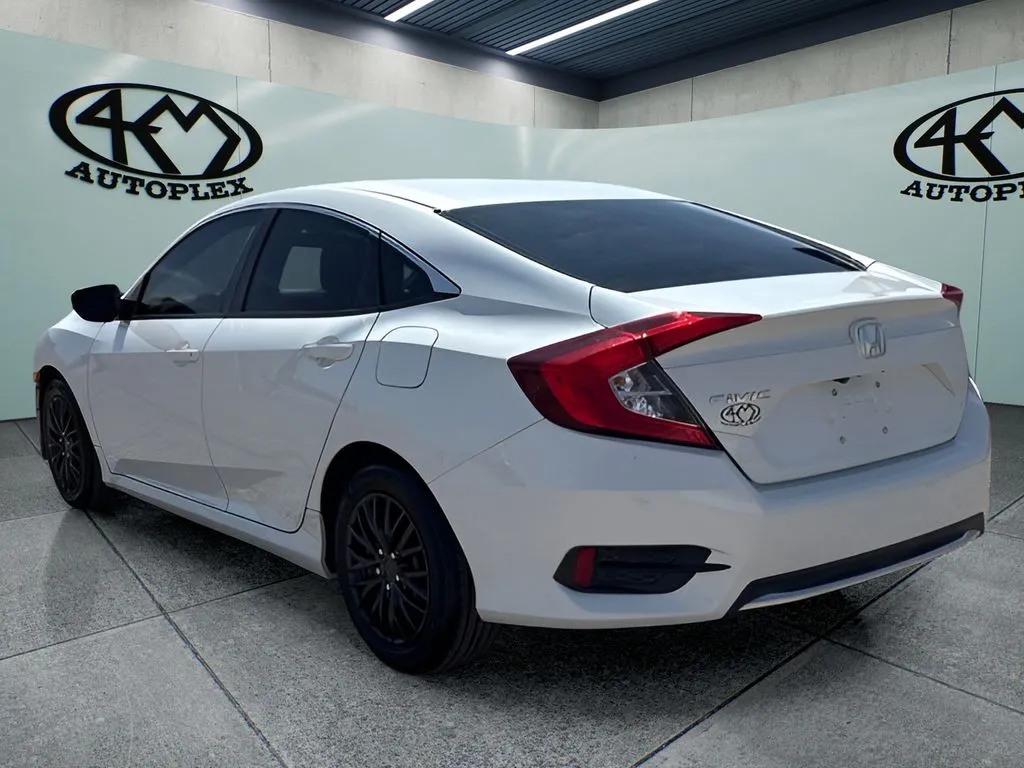 Honda Civic photo 5
