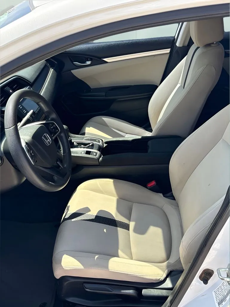 Honda Civic photo 13