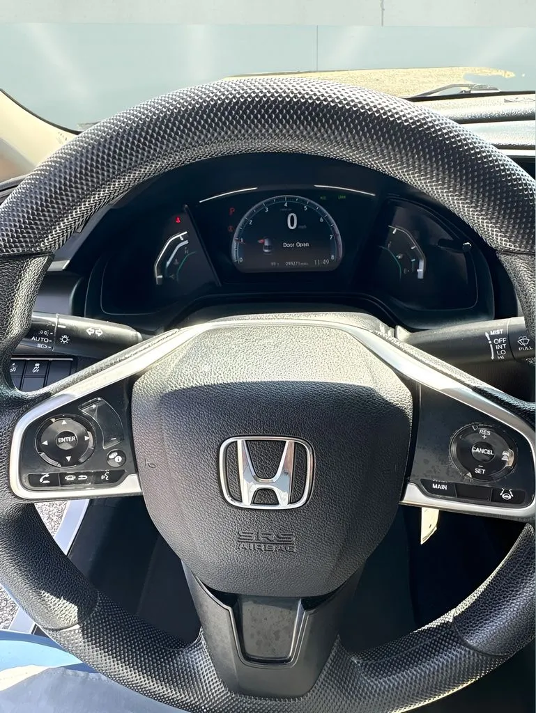 Honda Civic photo 23