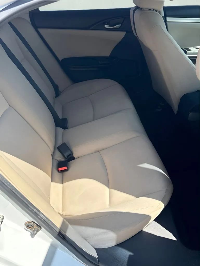 Honda Civic photo 19