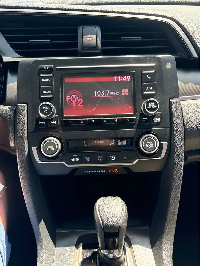 Honda Civic photo 25