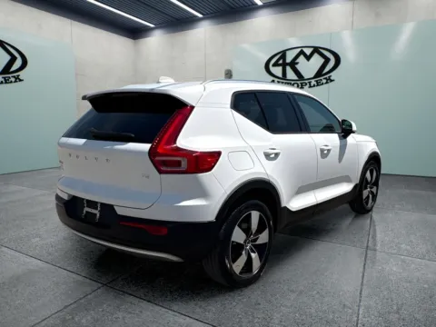 Another view of 2019 Volvo XC40 Momentum for sale in Abilene, TX at 4M Autoplex - Industrial Blvd
