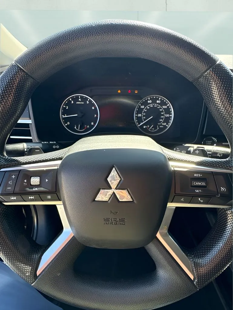 Mitsubishi Outlander photo 25