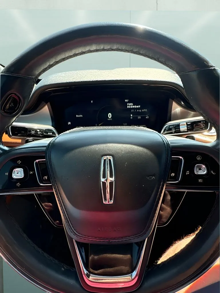 Lincoln Aviator photo 25