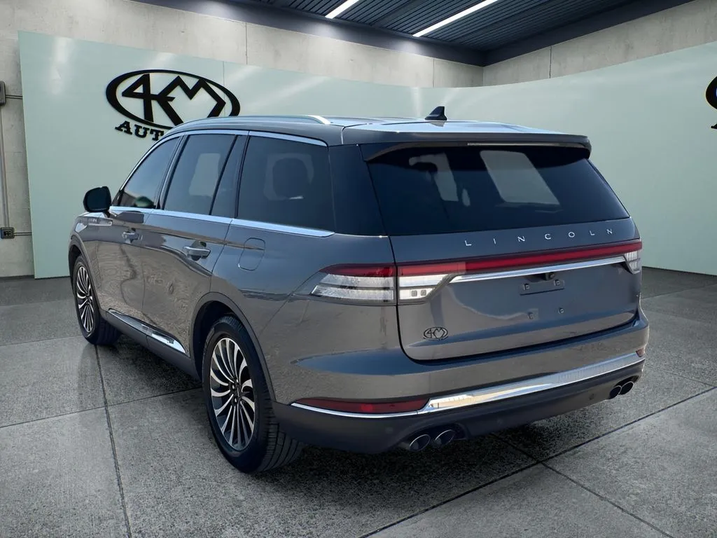 Lincoln Aviator photo 5