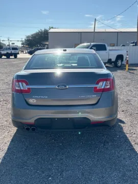 More photos of 2011 Ford Taurus Limited at 4M Autoplex - Industrial Blvd, TX