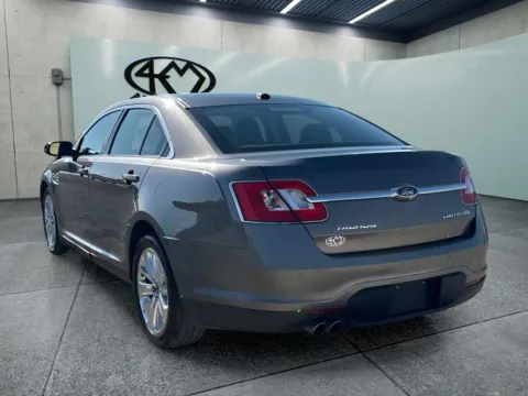 More photos of 2011 Ford Taurus Limited at 4M Autoplex - Industrial Blvd, TX