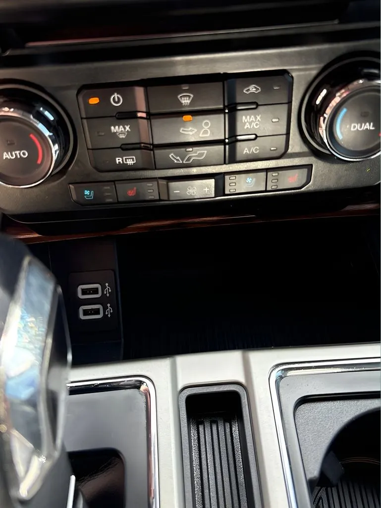 Ford F-150 photo 27