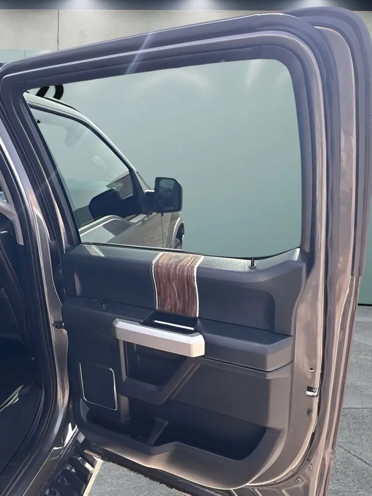 Ford F-150 photo 17