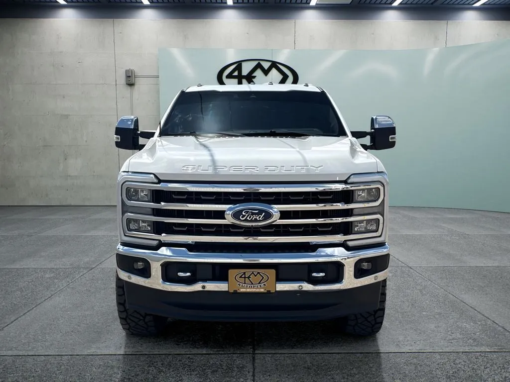 Ford F-250SD photo 9