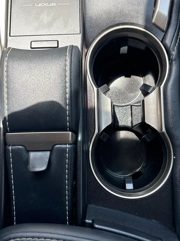 Lexus NX photo 25