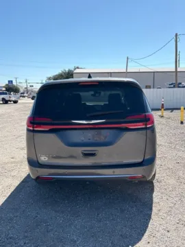 More photos of 2023 Chrysler Pacifica Touring L at 4M Autoplex - Industrial Blvd, TX