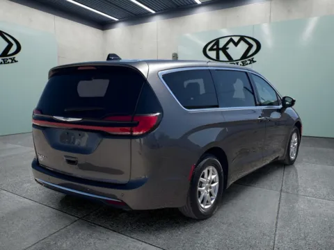 Another view of 2023 Chrysler Pacifica Touring L for sale in Abilene, TX at 4M Autoplex - Industrial Blvd
