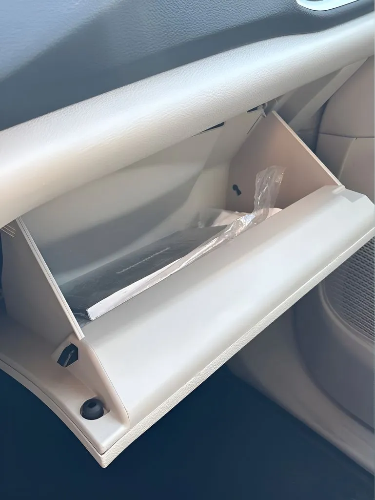 Chrysler Pacifica photo 30