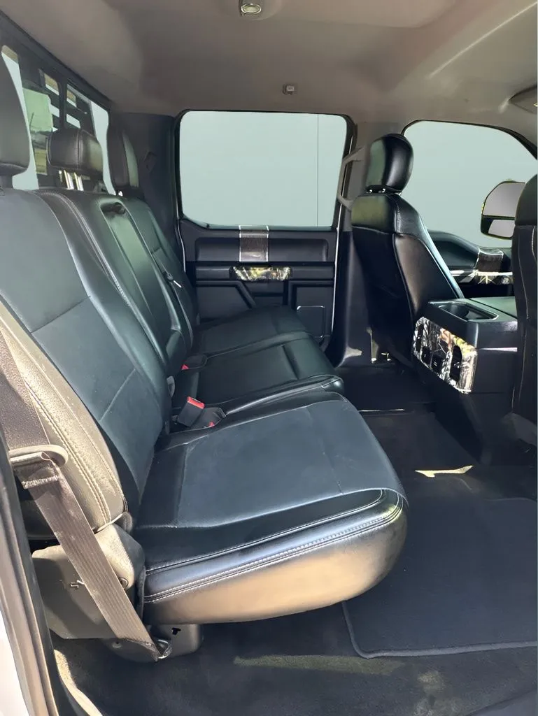 Ford F-250SD photo 18