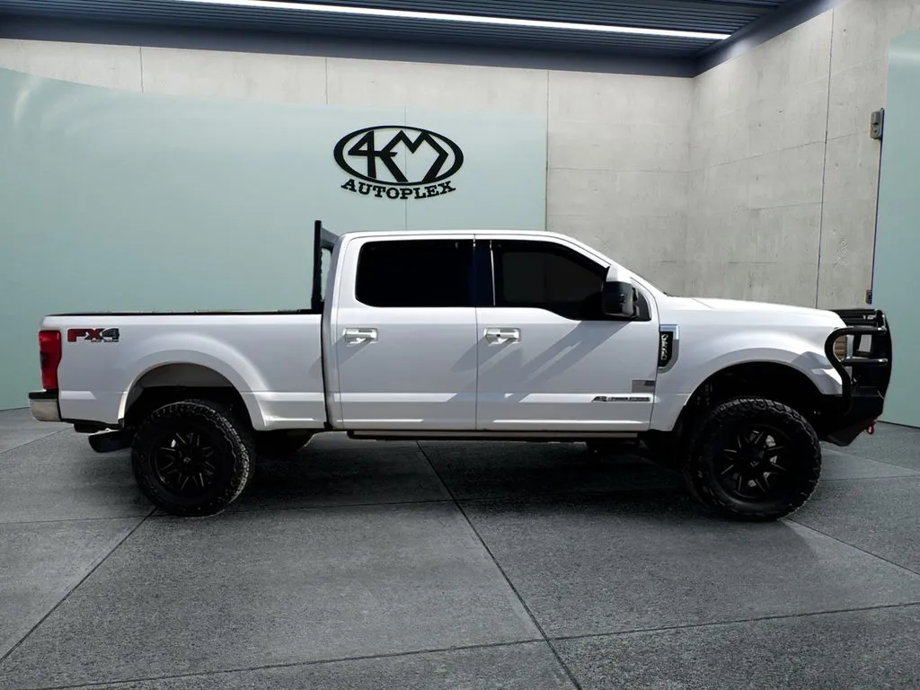 Ford F-250SD photo 2