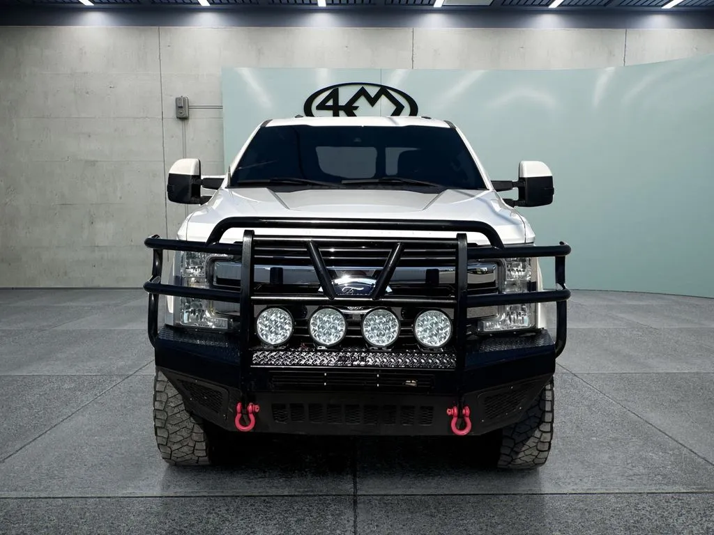 Ford F-250SD photo 10