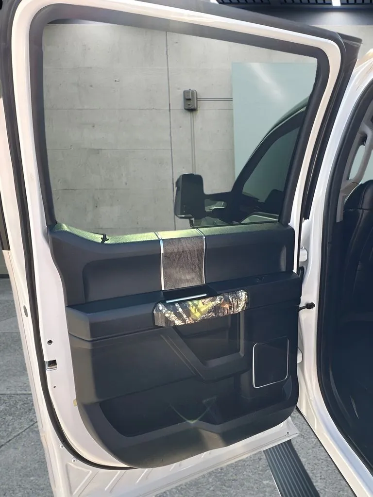 Ford F-250SD photo 15