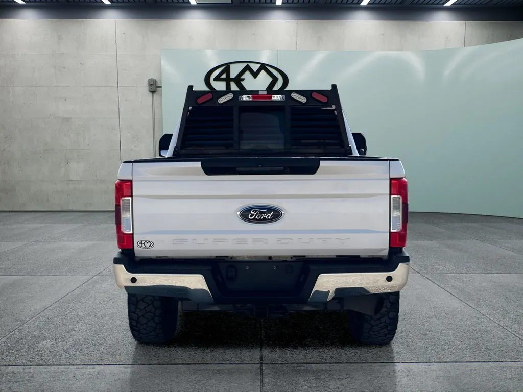 Ford F-250SD photo 5