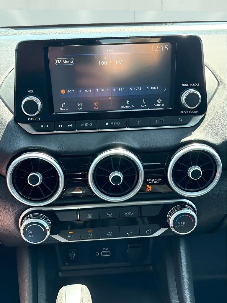 Nissan Sentra photo 26