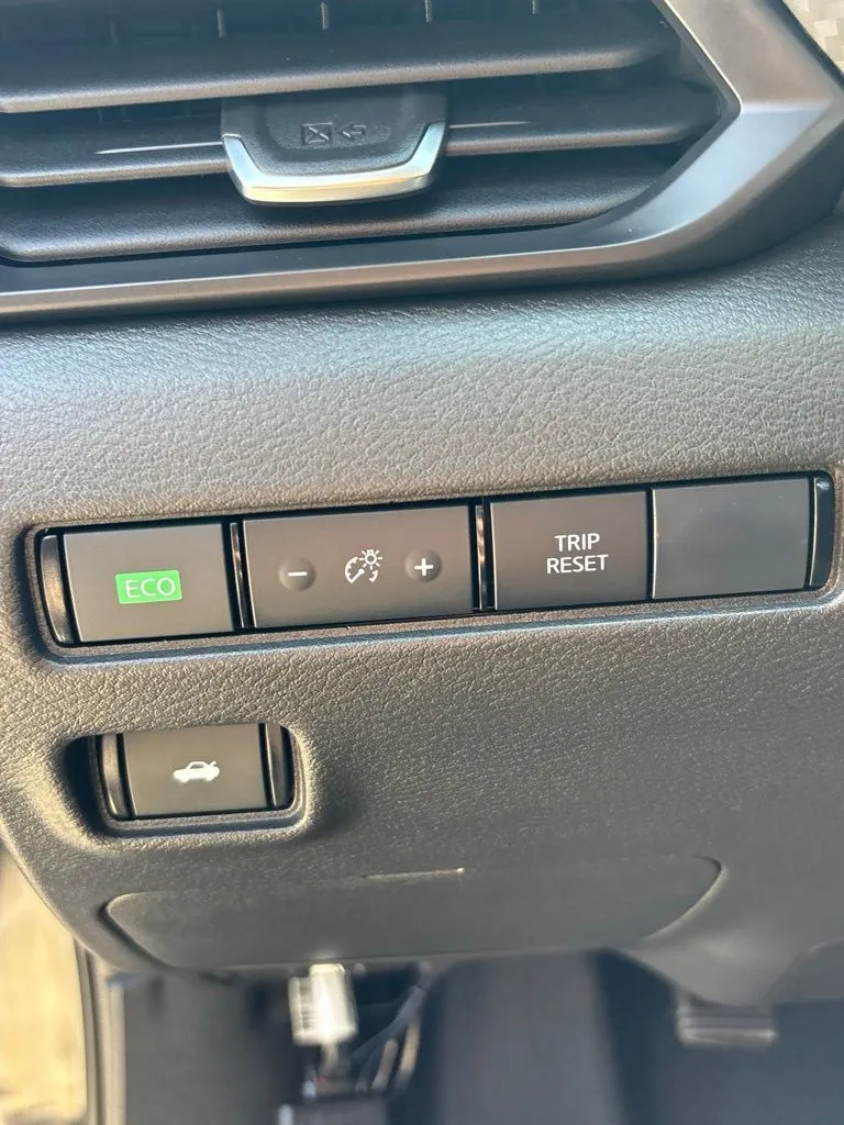Nissan Sentra photo 23