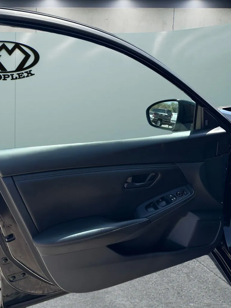 Nissan Sentra photo 13