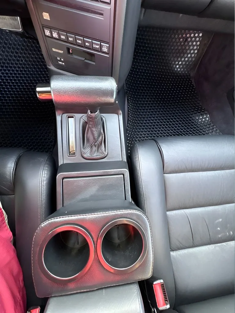 Cadillac Allante photo 22