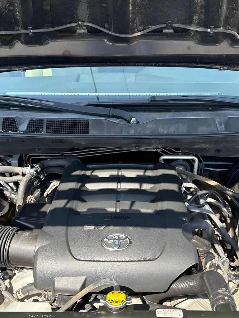 Toyota Sequoia photo 10