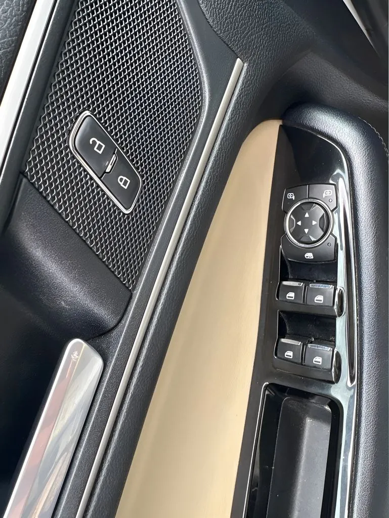 Ford Edge photo 13