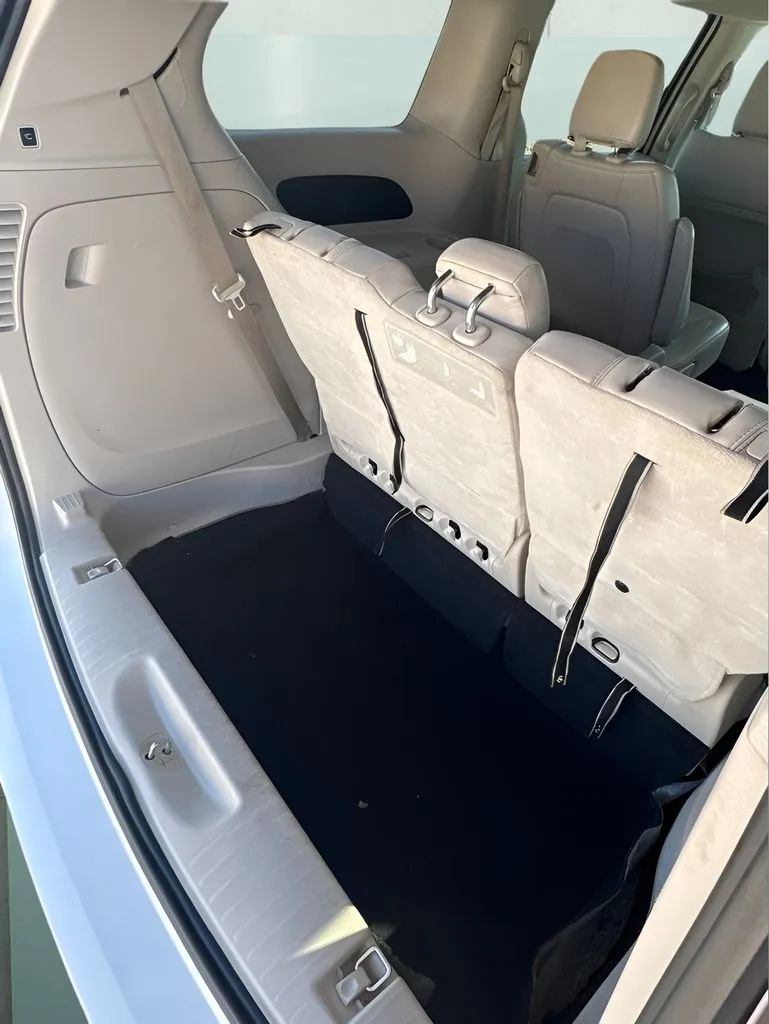 Chrysler Voyager photo 16