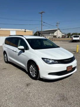 White 2021 Chrysler Voyager LXI for sale in Abilene, TX