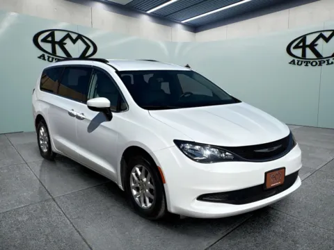 White 2021 Chrysler Voyager LXI for sale in Abilene, TX