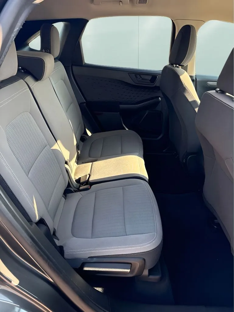 Ford Escape photo 19