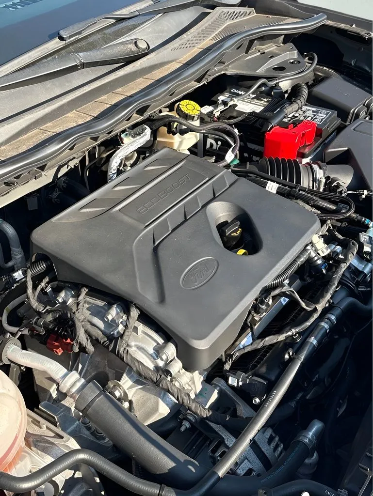 Ford Escape photo 10